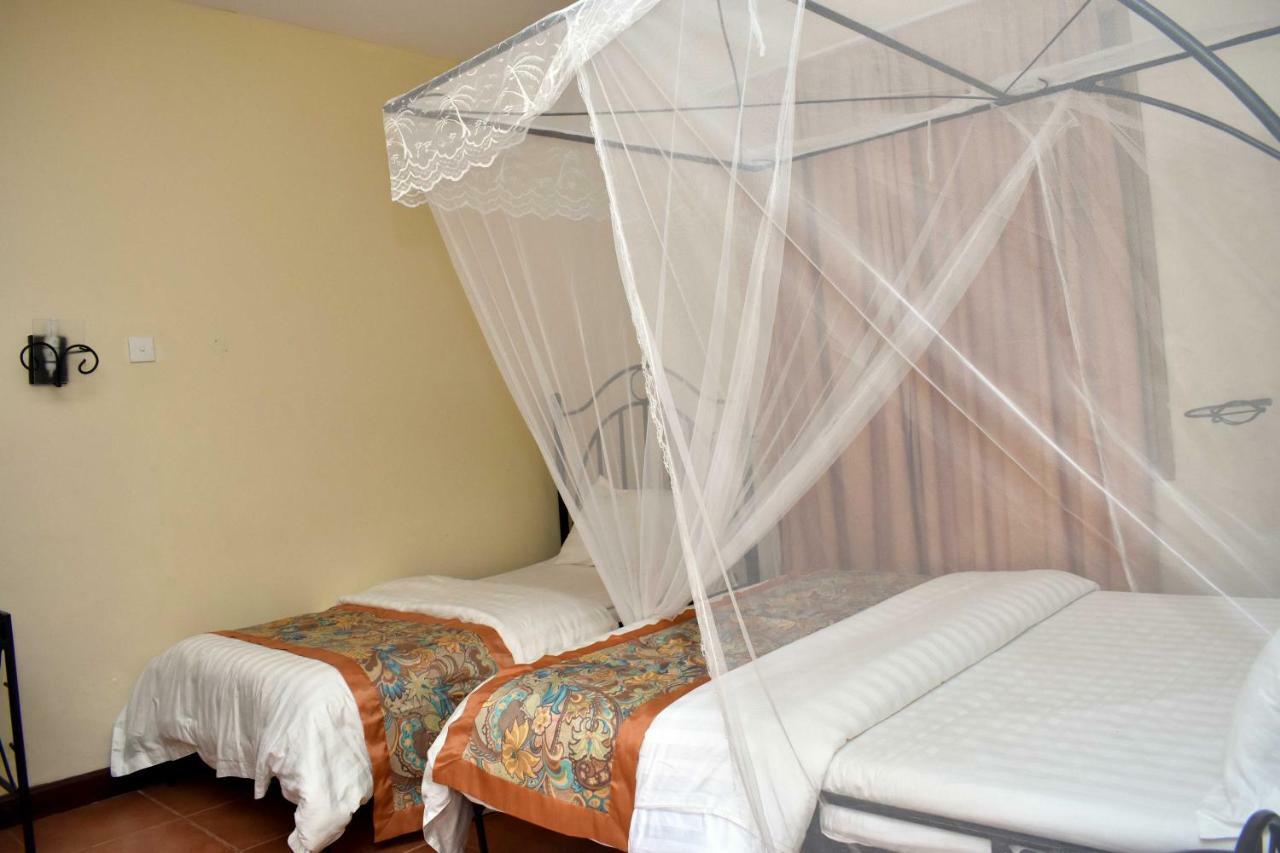 Rates Hotel Mbale Exteriér fotografie
