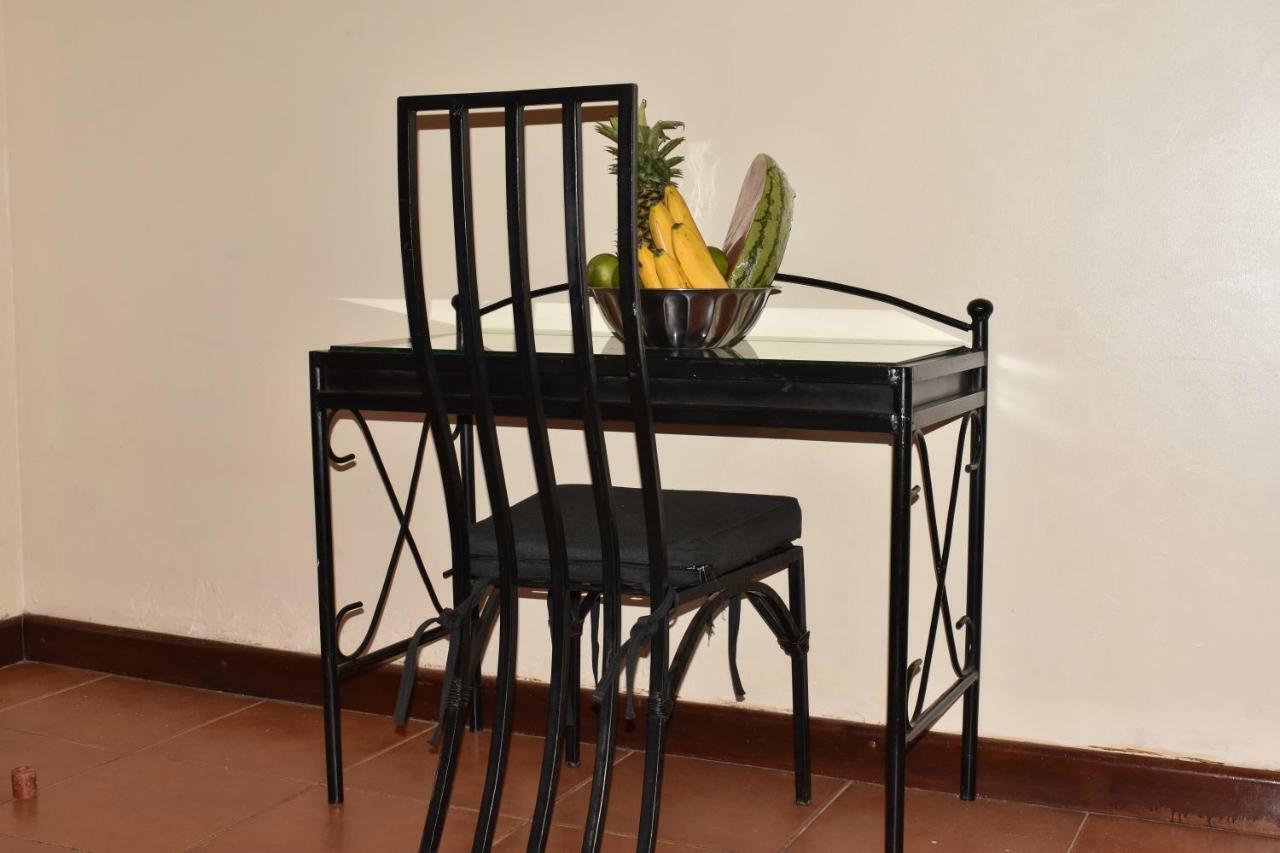 Rates Hotel Mbale Exteriér fotografie